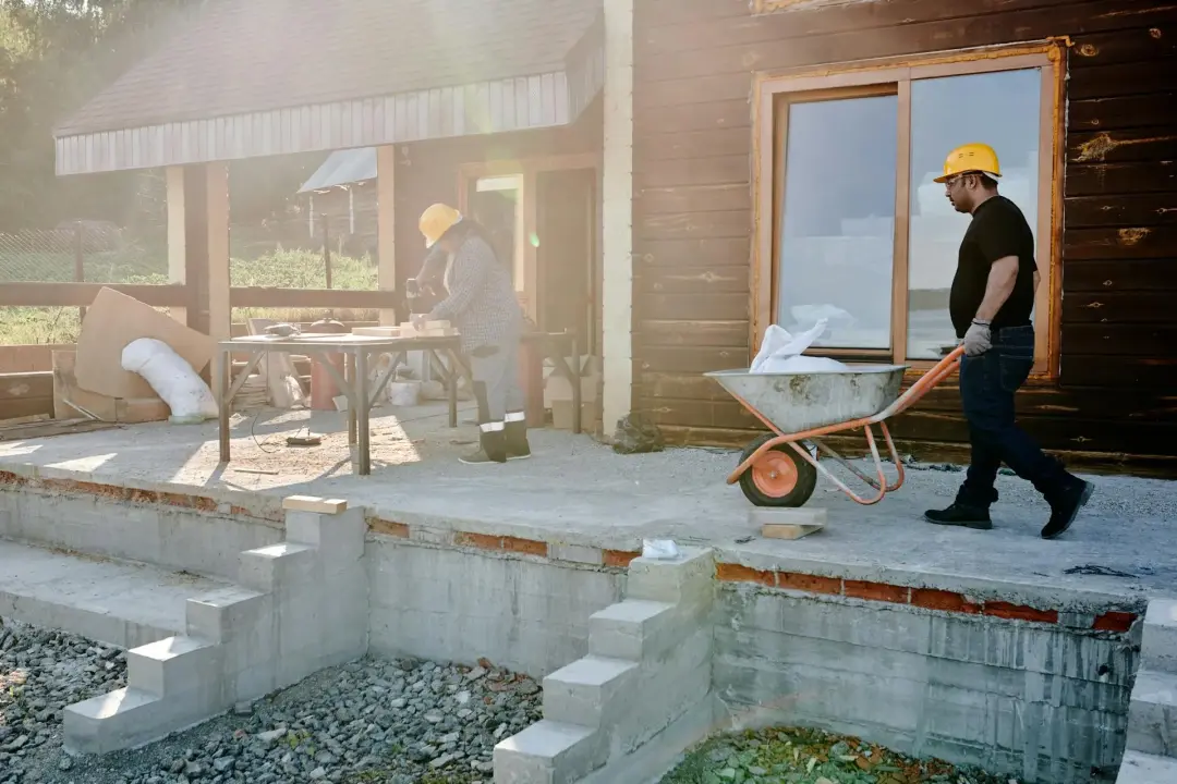 Choosing the Right Builders